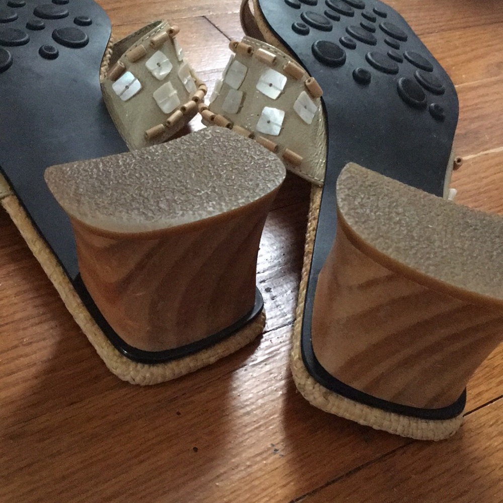 Sandals - Picture 2 of 5